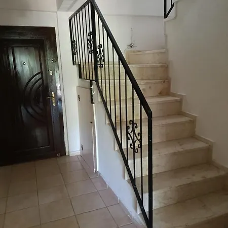 Barlas فتحية